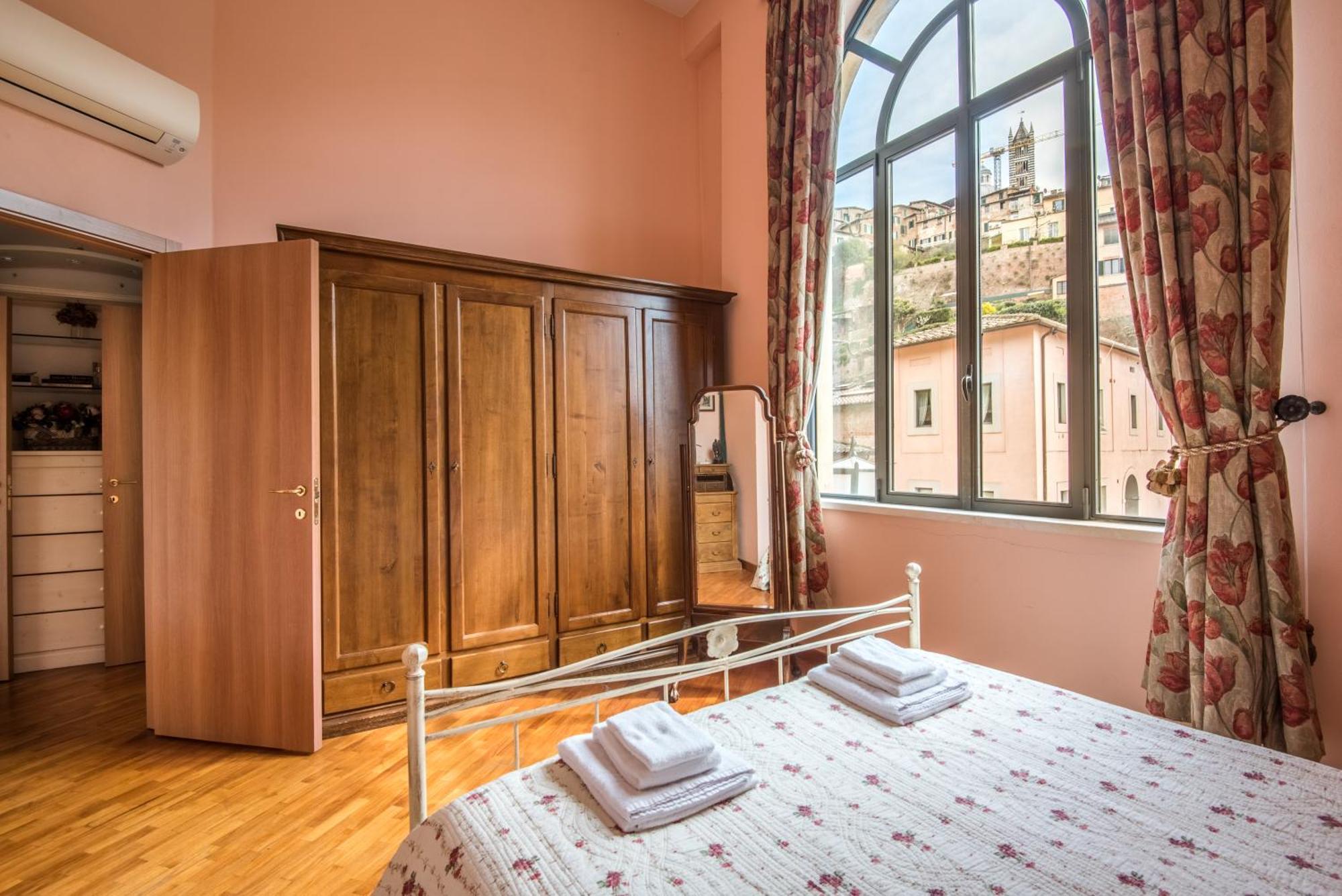 Secret Garden Siena Villa ภายนอก รูปภาพ