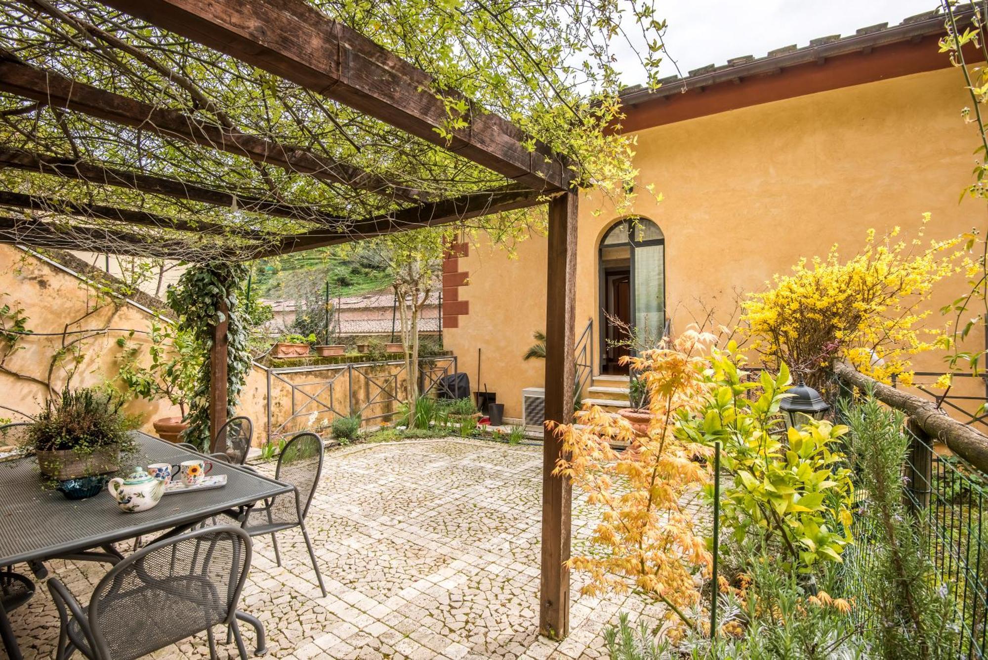 Secret Garden Siena Villa ภายนอก รูปภาพ